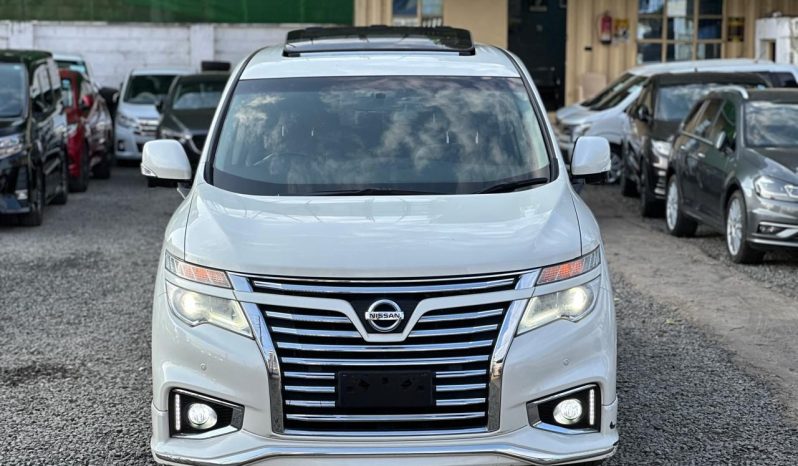 
								Nissan Elgrand Highway Star full									