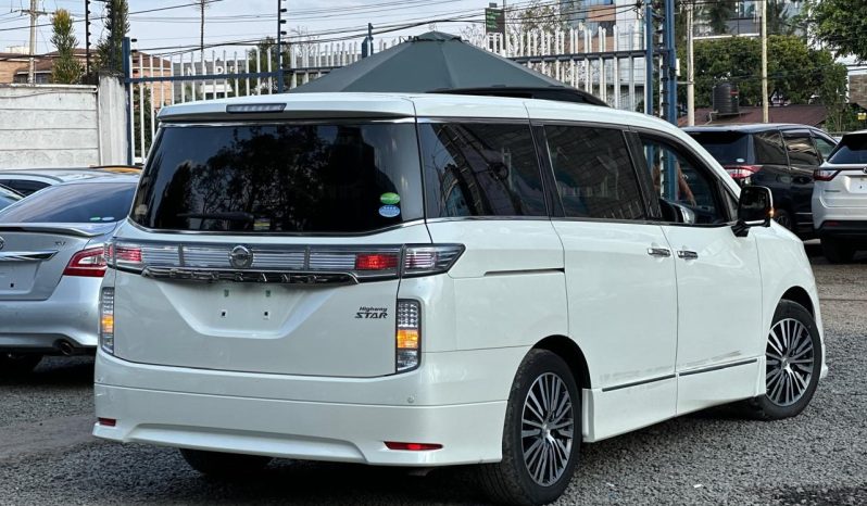 
								Nissan Elgrand Highway Star full									