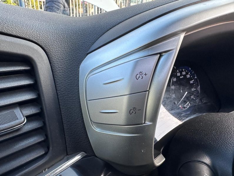 
								Nissan Elgrand Highway Star full									