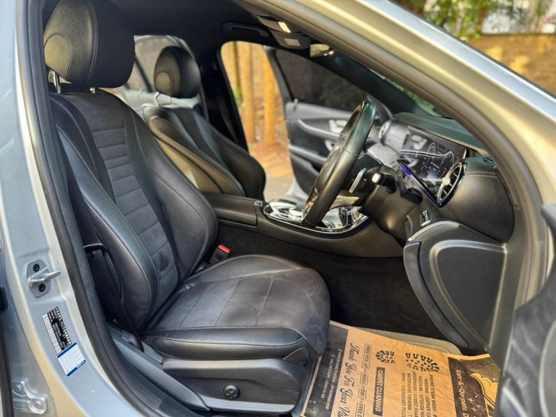 
								Mercedez Benz E200 full									