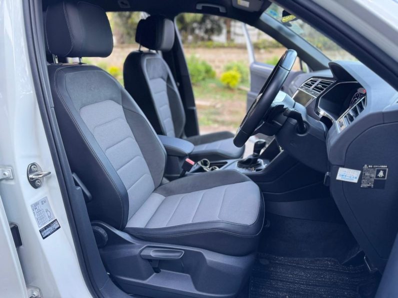 
								Volkswagen Tiguan full									