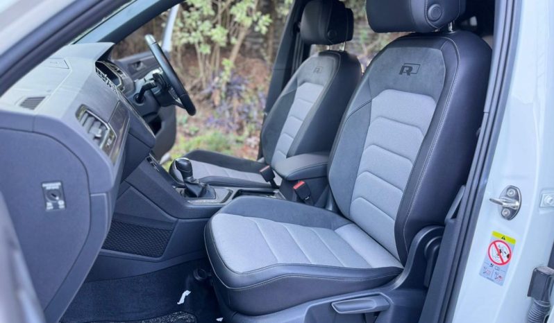 
								Volkswagen Tiguan full									