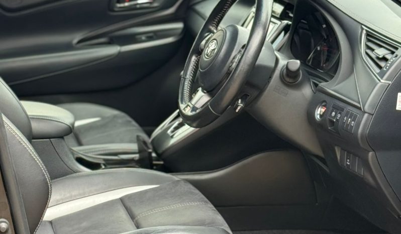 
								Toyota Harrier GR full									