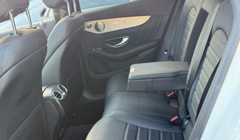 
								Mercedez Benz GLC220D full									