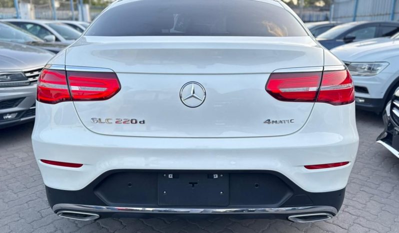 
								Mercedez Benz GLC220D full									