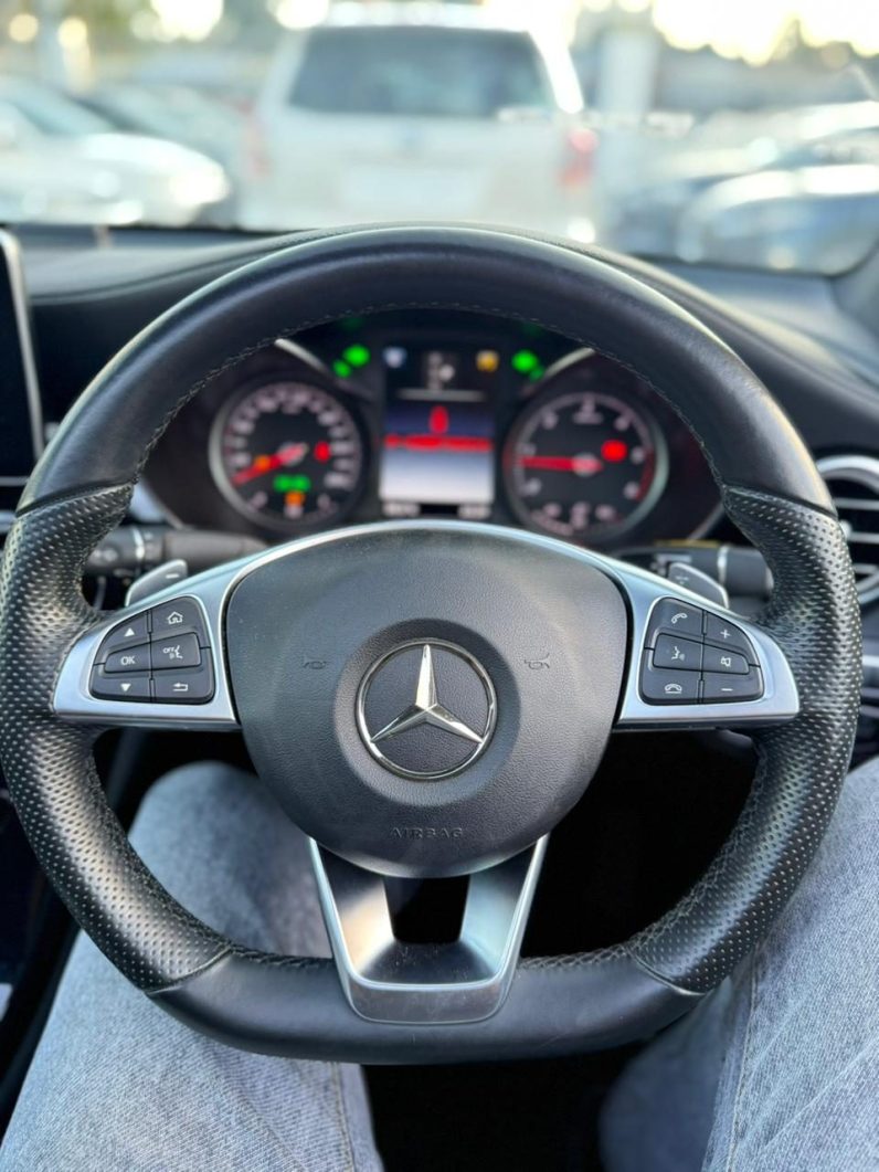 
								Mercedez Benz GLC220D full									