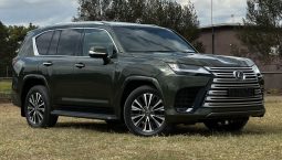 Lexus LX500d