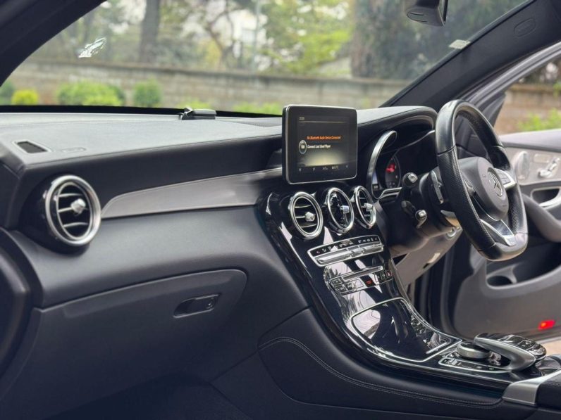 
								Mercedes Benz GLC 220d full									