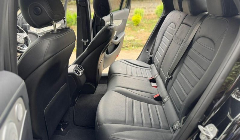 
								Mercedes Benz GLC 220d full									