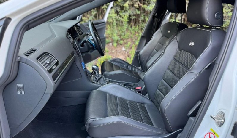 
								Volkswagen Golf R full									