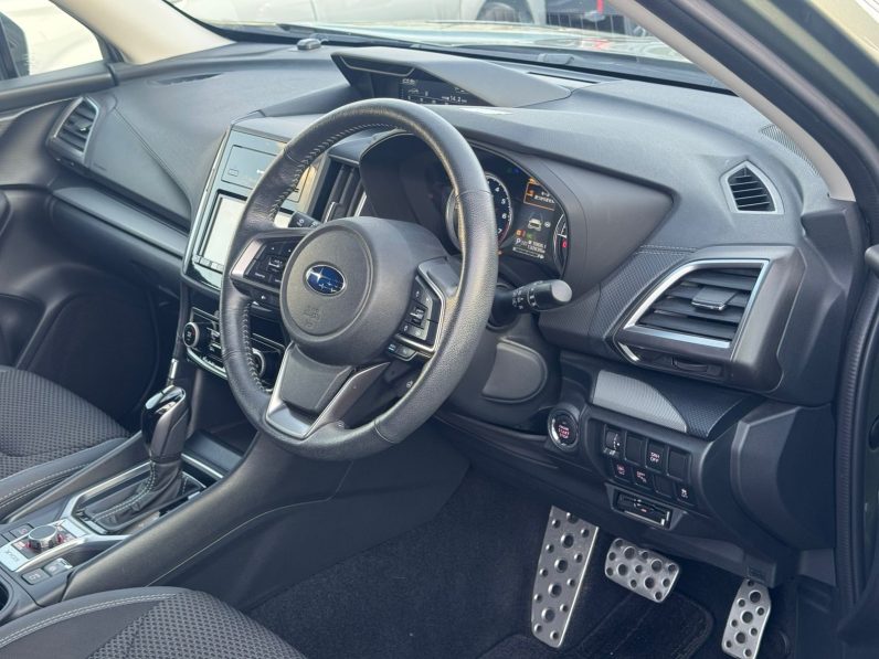 
								Subaru Forester full									