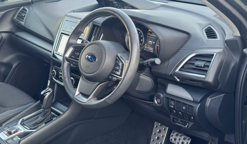 
								Subaru Forester full									