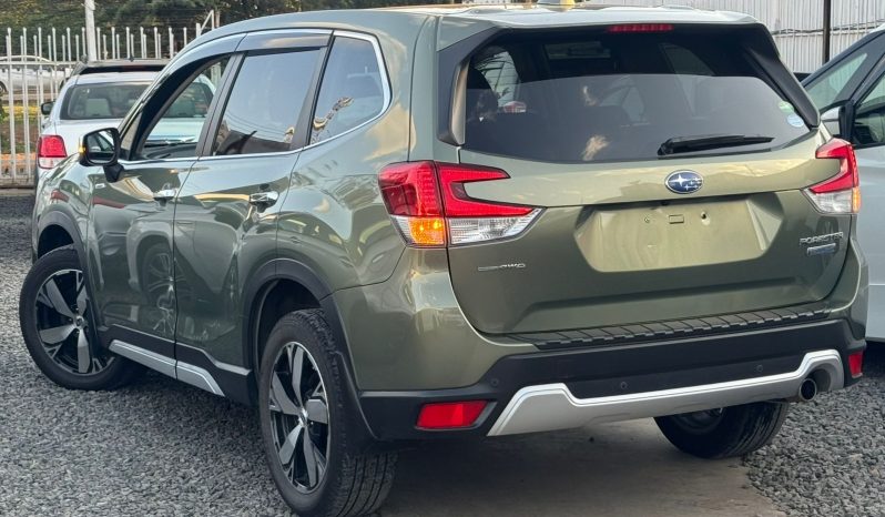 
								Subaru Forester full									