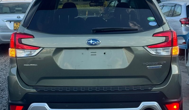 
								Subaru Forester full									