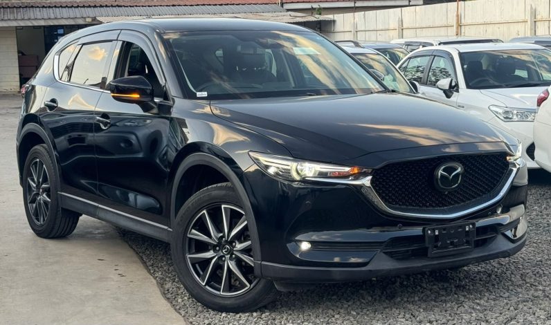 
								Mazda CX-5 full									