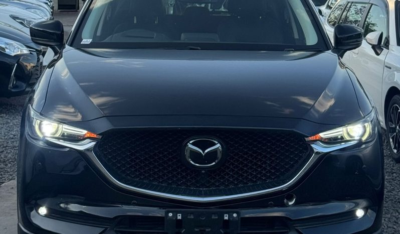 
								Mazda CX-5 full									