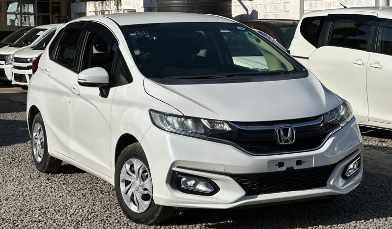 
								Honda Fit full									