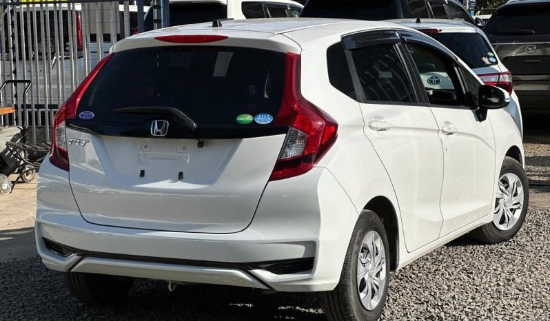 
								Honda Fit full									