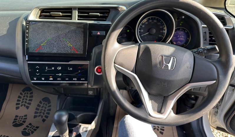 
								Honda Fit full									