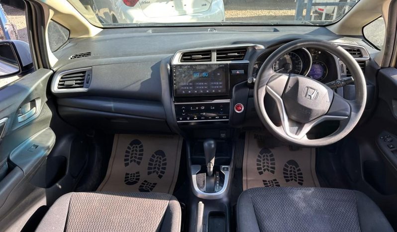 
								Honda Fit full									
