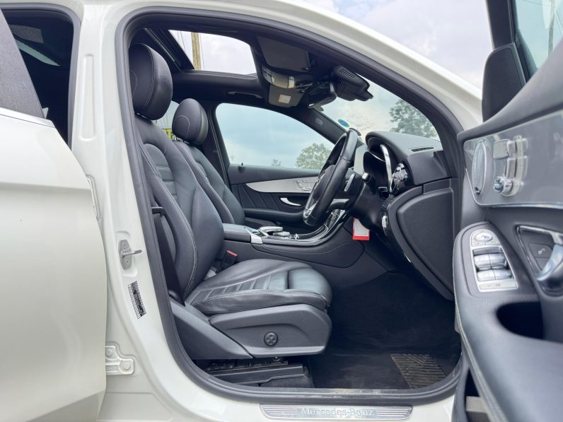 
								Mercedez Benz GLC 220D full									