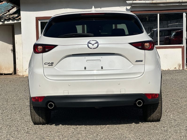 
								Mazda CX-5 full									