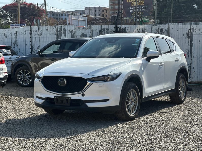 
								Mazda CX-5 full									