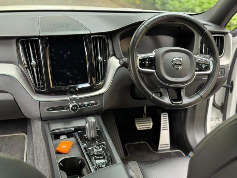 
								Volvo XC60 full									