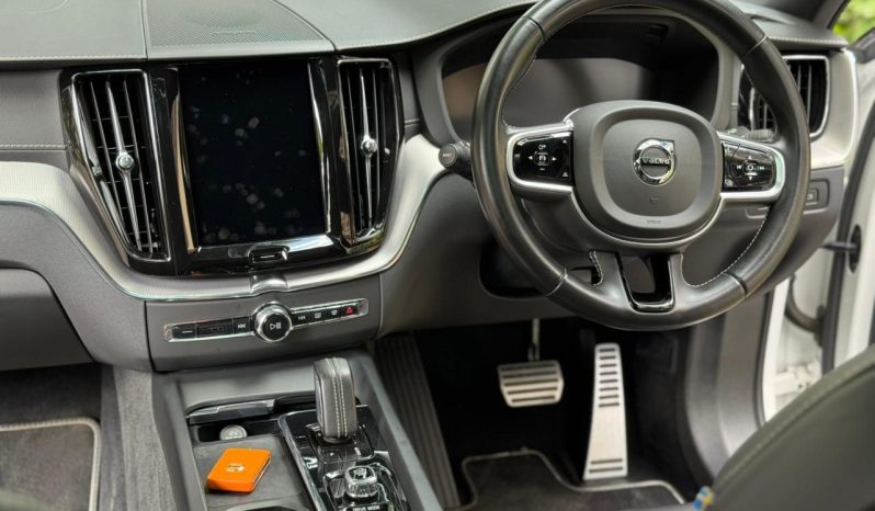 
								Volvo XC60 full									