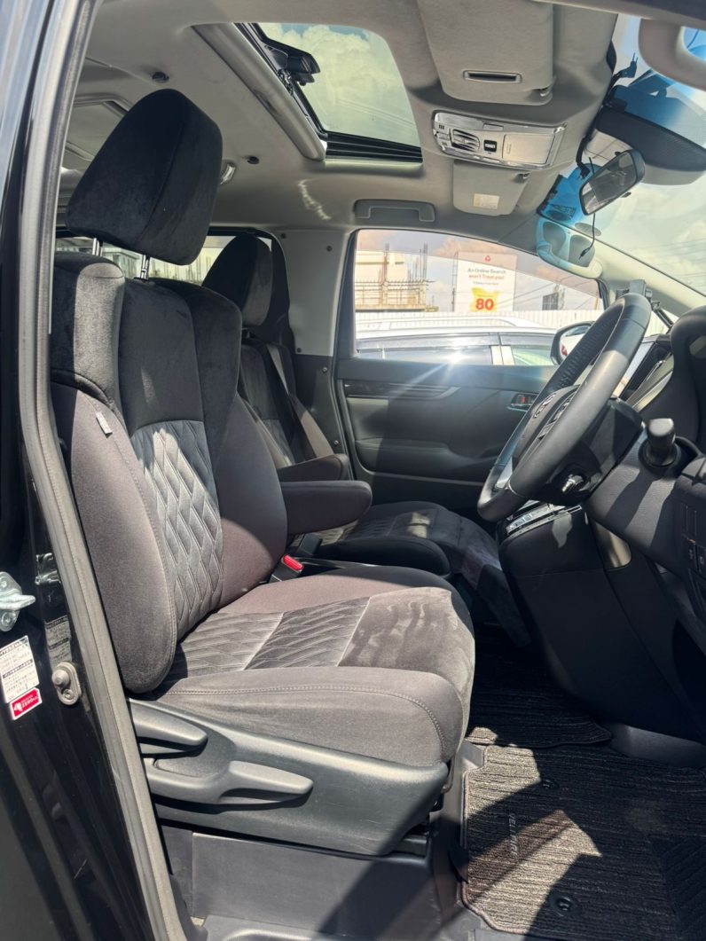 
								Toyota Vellfire full									