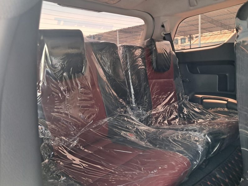 
								Toyota Fortuner full									