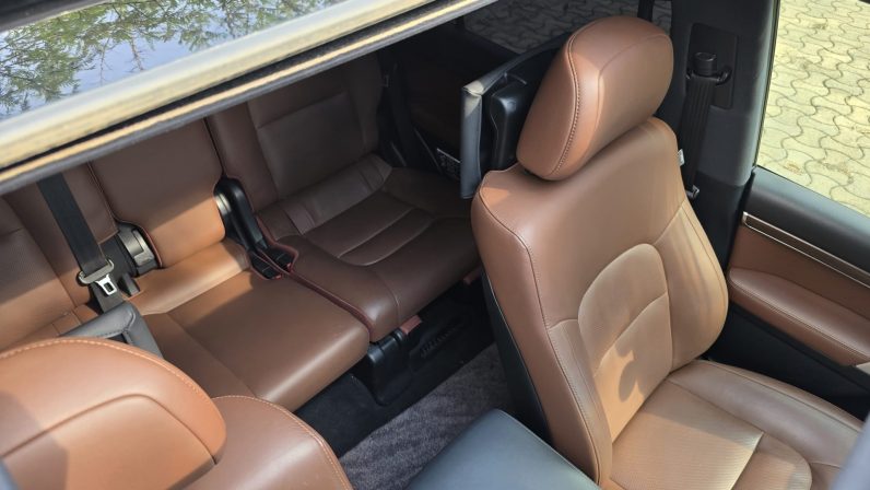 
								Toyota LandCruiser 200 Series (LC200) full									