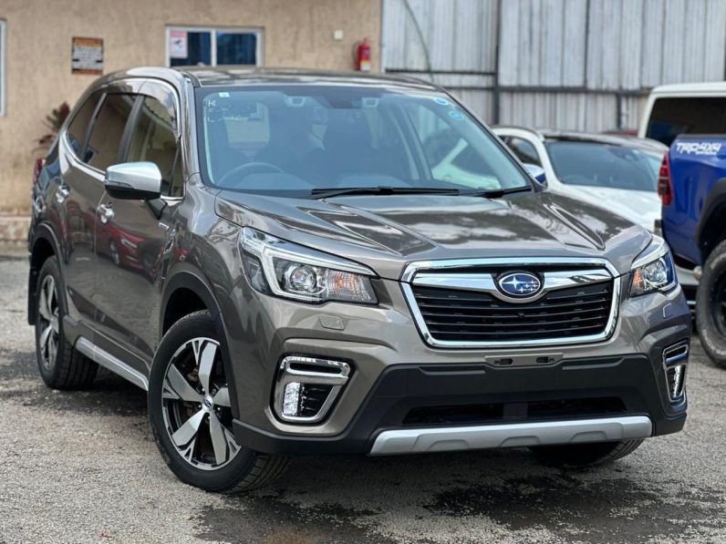 
								Subaru Forester E-Boxer full									