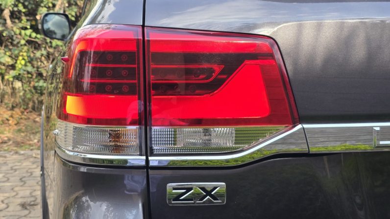 
								Toyota LandCruiser 200 Series (LC200) full									