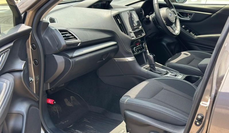 
								Subaru Forester E-Boxer full									