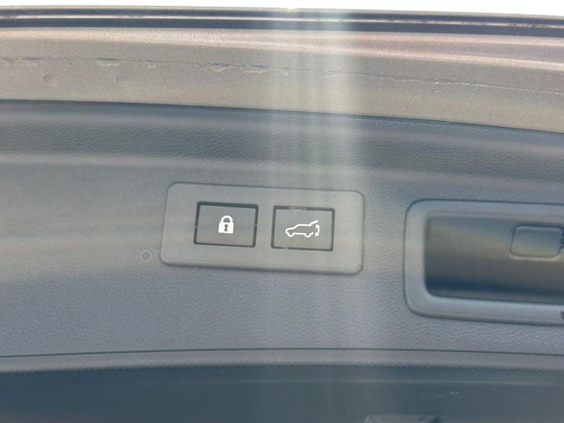 
								Subaru Forester E-Boxer full									