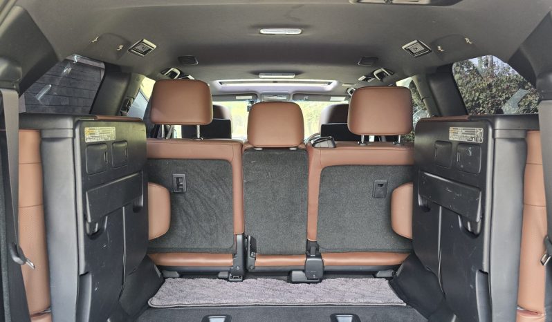 
								Toyota LandCruiser 200 Series (LC200) full									