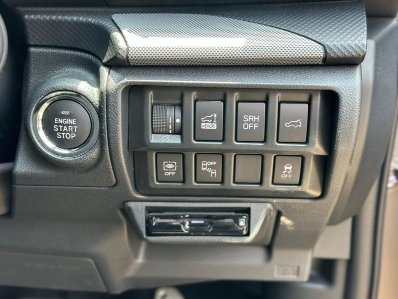 
								Subaru Forester E-Boxer full									