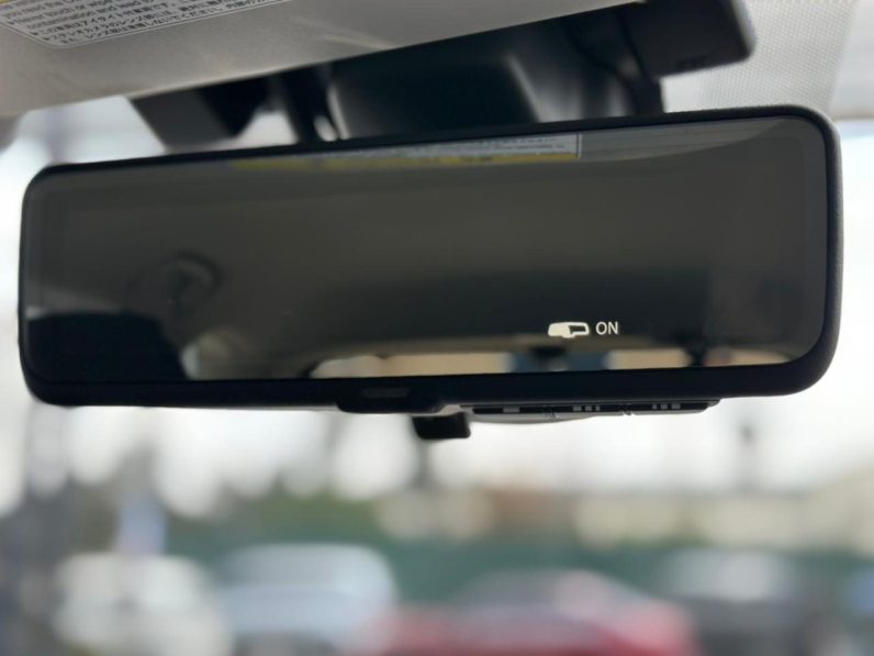 
								Subaru Forester E-Boxer full									