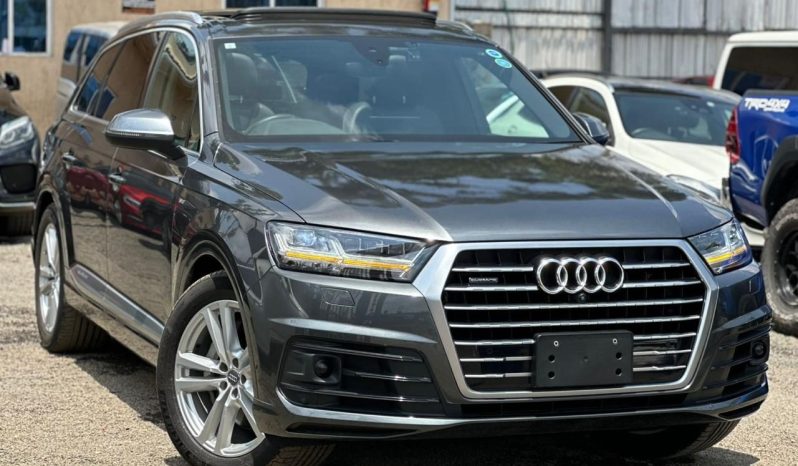 
								Audi Q7 S-Line Quattro full									