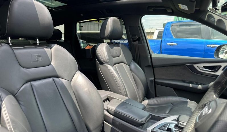 
								Audi Q7 S-Line Quattro full									