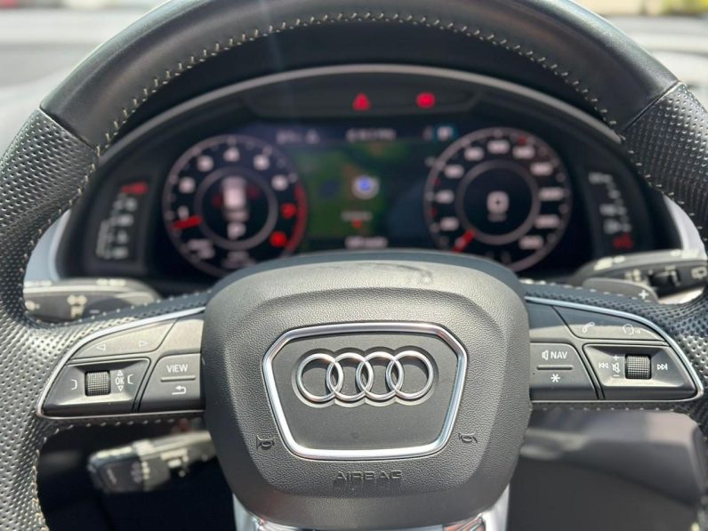 
								Audi Q7 S-Line Quattro full									