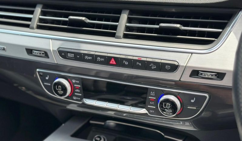 
								Audi Q7 S-Line Quattro full									