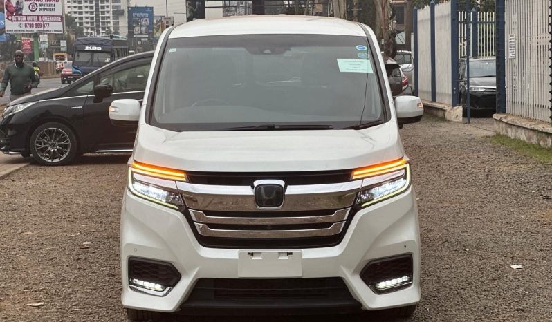 
								Honda Stepwgn Spada full									