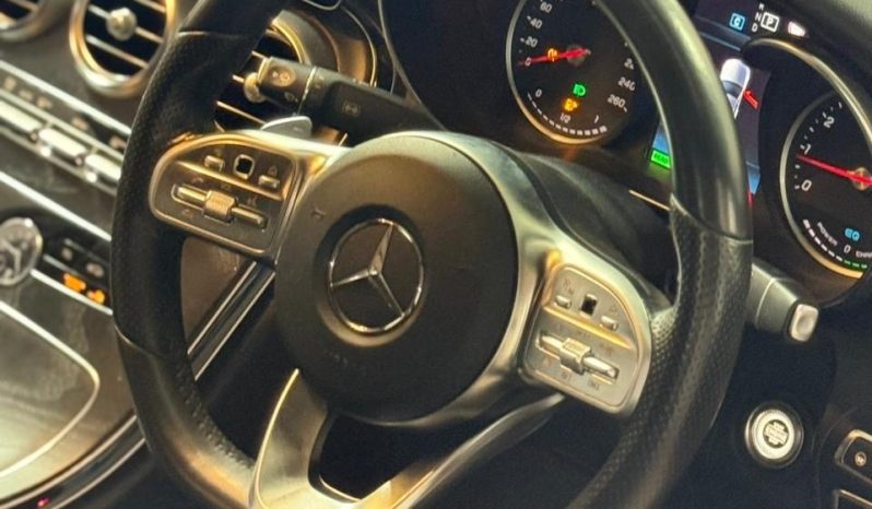 
								Mercedes Benz c200 full									