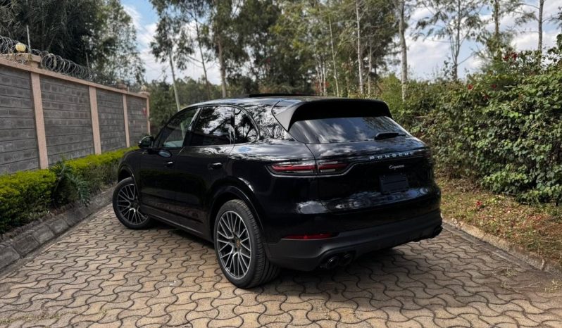 
								Porsche Cayenne full									