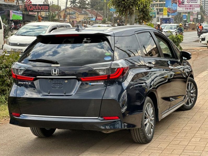 
								Honda Fit Shuttle full									