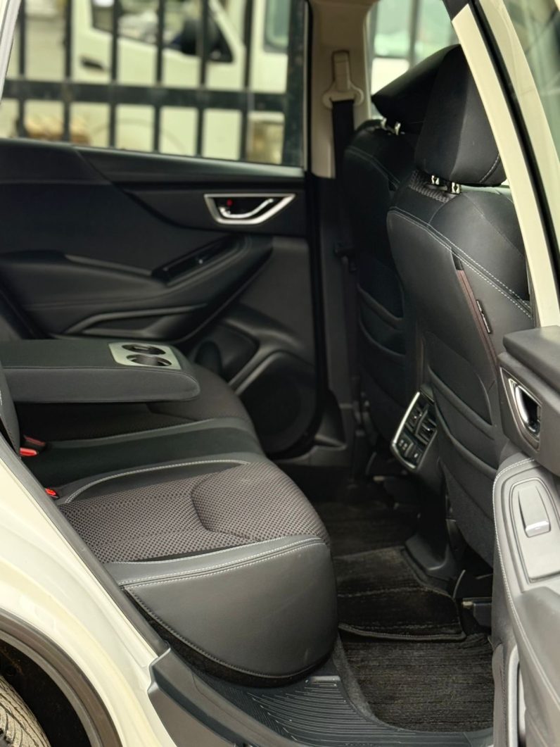 
								Subaru Forester SK9 full									