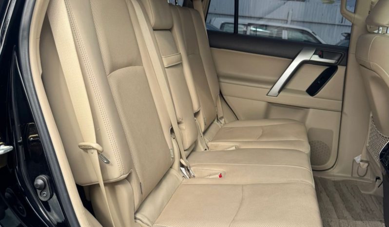 
								Toyota Land Cruiser Prado TX full									