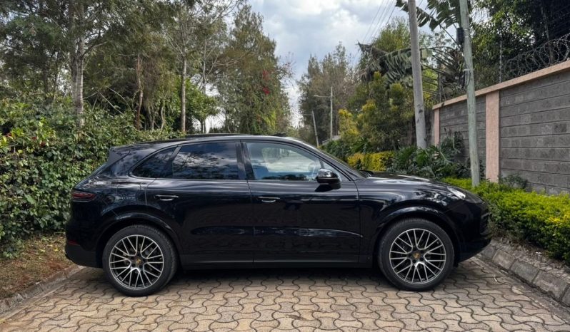 
								Porsche Cayenne full									